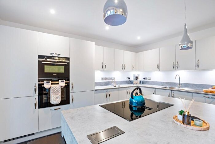 5 Bedroom Detached House For Sale In Templar Crescent, Erskine, Renfrewshire, PA8