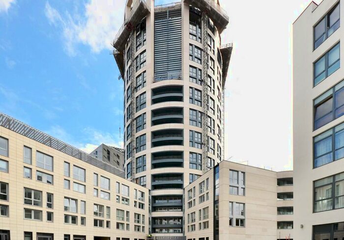 1 Bedroom Flat To Rent In City Road, Old Street, London, EC1V