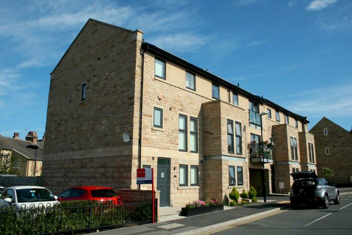 5 Bedroom End Of Terrace House To Rent In Myrtle Square, Harrogate, HG1