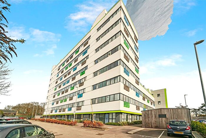 2 Bedroom Flat For Sale In Kings Road, Stevenage, Hertfordshire, SG1