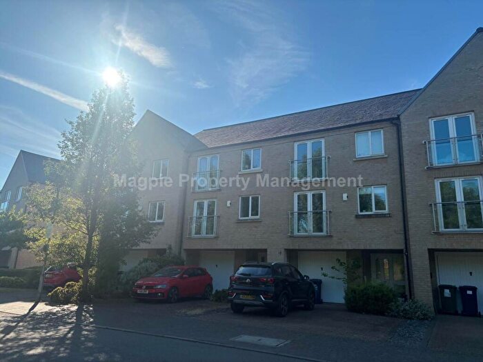 4 Bedroom Town House To Rent In Little Paxton, PE19