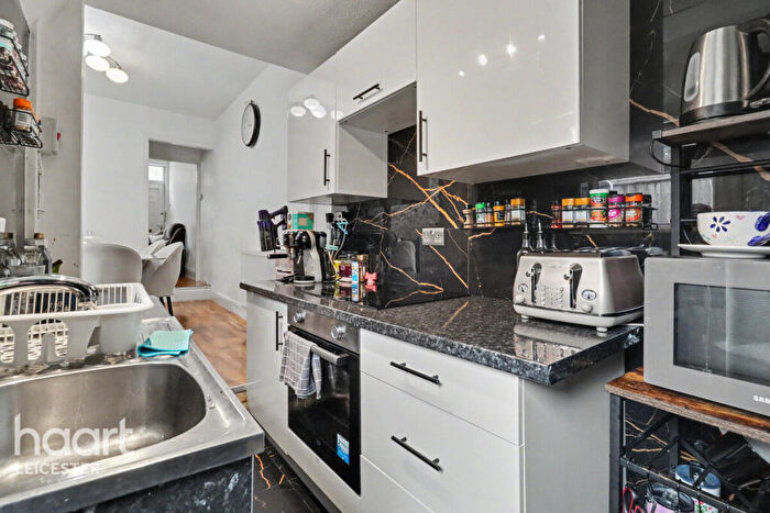2 Bedroom Terraced House For Sale In Leopold Road, Leicester, LE2