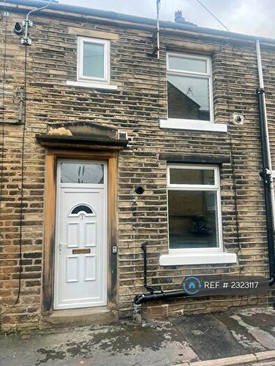 2 Bedroom Terraced House To Rent In South Street, Brighouse, HD6