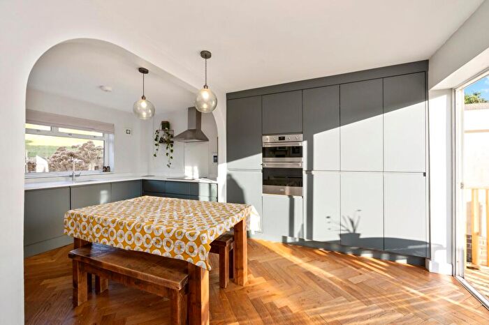 2 Bedroom Terraced House For Sale In Davey Drive, Brighton, BN1