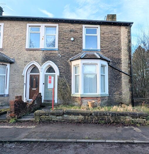 4 Bedroom End Of Terrace House For Sale In Fairview Road, Burnley, Lancashire, BB11