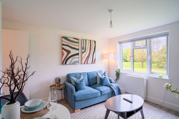 1 Bedroom Flat To Rent In Langland Road, Milton Keynes, MK6