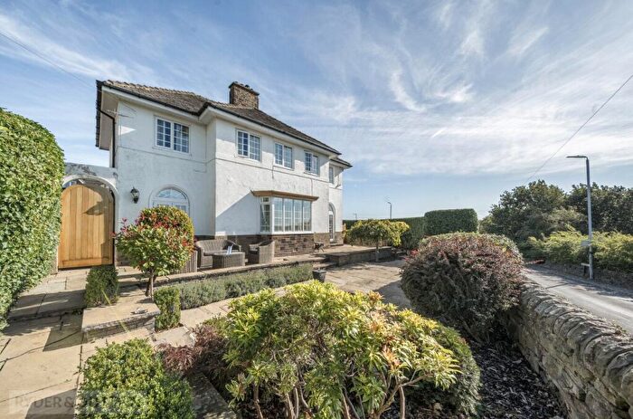 4 Bedroom Detached House For Sale In Roils Head Road, Halifax, West Yorkshire, HX2