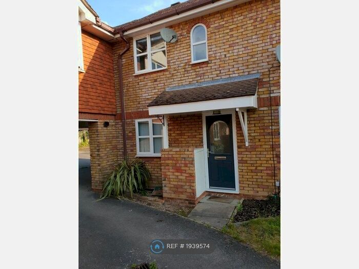 2 Bedroom Terraced House To Rent In Jenkyns Close, Botley, Southampton, SO30
