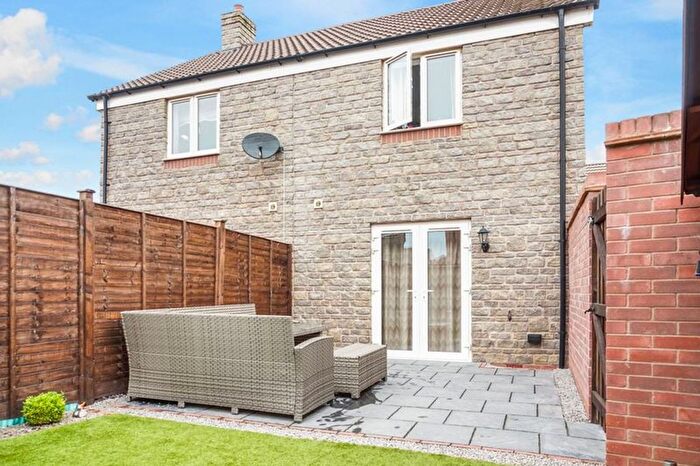2 Bedroom Semi-Detached House For Sale In Daffodil Way, Emersons Green, BS16