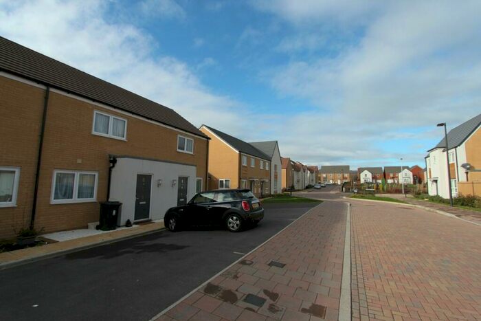 2 Bedroom House To Rent In Donns Close, Patchway, Bristol, BS34