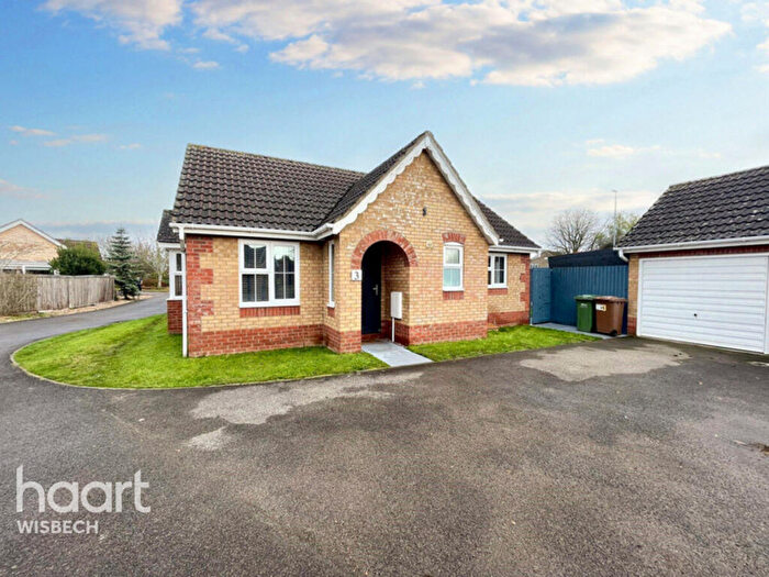 2 Bedroom Detached Bungalow For Sale In Windmill Gardens, Wisbech, PE14