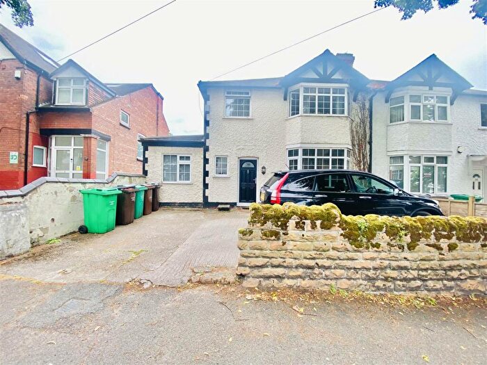 7 Bedroom House To Rent In Harlaxton Drive, Nottingham, NG7