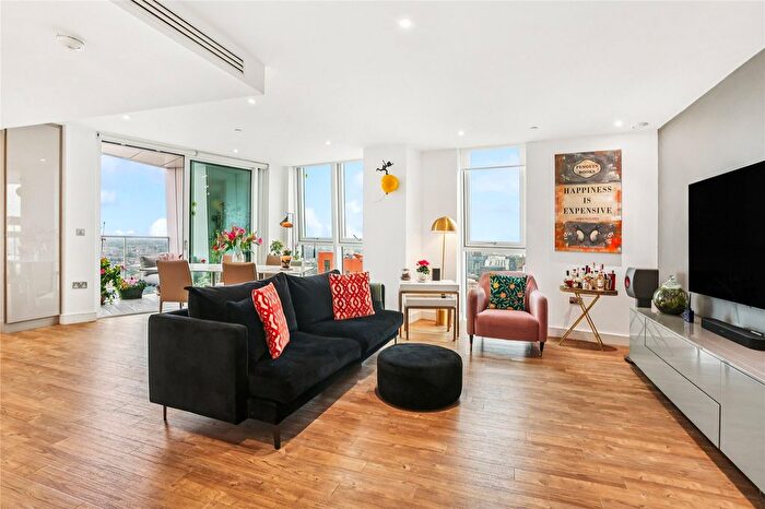 3 Bedroom Flat For Sale In Wandsworth Road, London, SW8