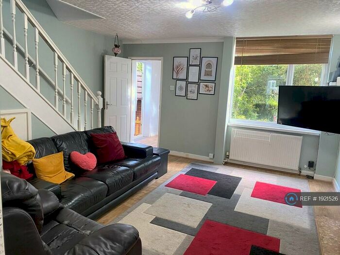 2 Bedroom End Of Terrace House To Rent In Hillfray Drive, Coventry, CV3