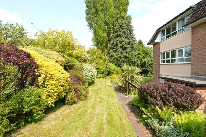 2 Bedroom Apartment To Rent In Lordswood Square, Lordswood Road, Birmingham, West Midlands, B17