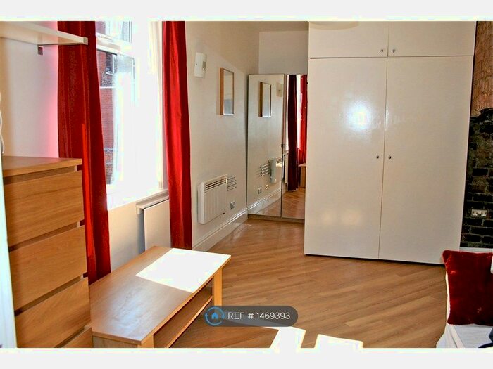Studio To Rent In Burton Road, Manchester, M20