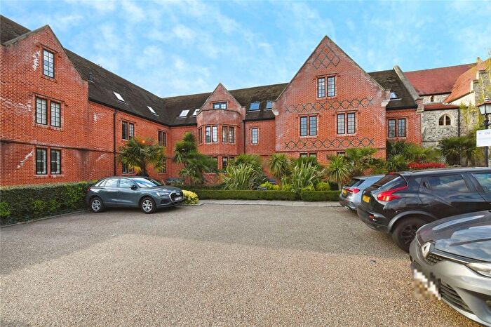 2 Bedroom Flat For Sale In The Galleries, Brentwood, Essex, CM14