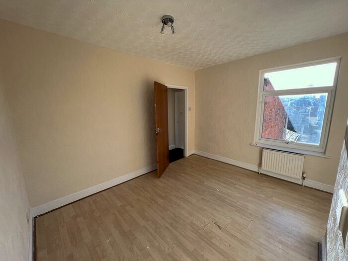 3 Bedroom Terraced House For Sale In Pool Road, Leicester, LE3