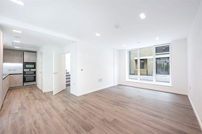 3 Bedroom Mews For Sale In Portobello Square, Cantle Mews, London, W10