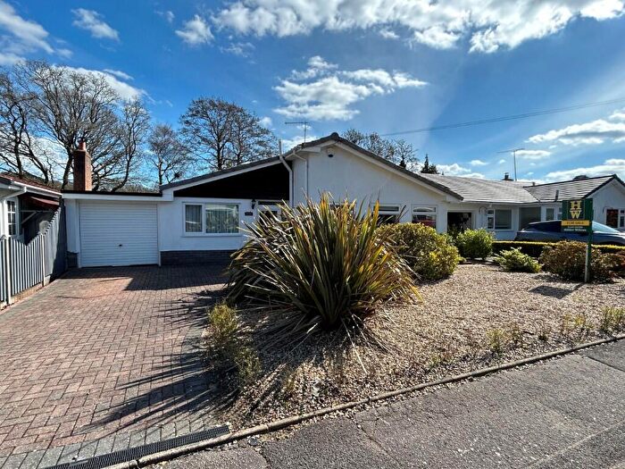 3 Bedroom Detached Bungalow For Sale In Silverdale Close, Broadstone, Dorset, BH18