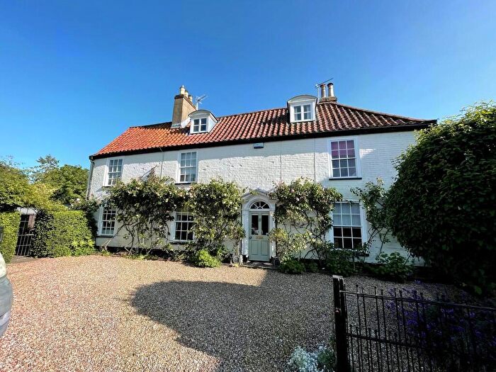 7 Bedroom Town House For Sale In Upper Olland Street, Bungay, NR35