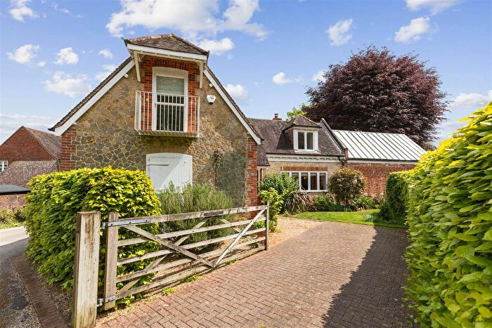4 Bedroom Property For Sale In Red House Court, Rogate, Petersfield, GU31