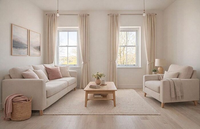 3 Bedroom Flat For Sale In The Oaks, Chigwell, IG7