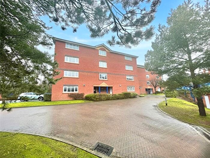 2 Bedroom Flat For Sale In Mountbatten Close, Ashton-on-Ribble, Preston, Lancashire, PR2