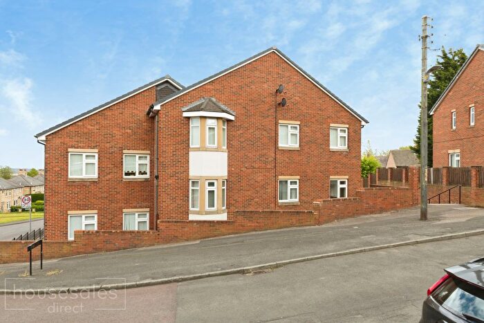 2 Bedroom Flat For Sale In Fairfield Place, Blaydon-On-Tyne, NE21