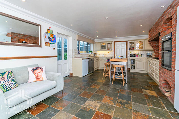 4 Bedroom Detached House For Sale In North Houses Lane, Lytham St. Annes, Lancashire, FY8