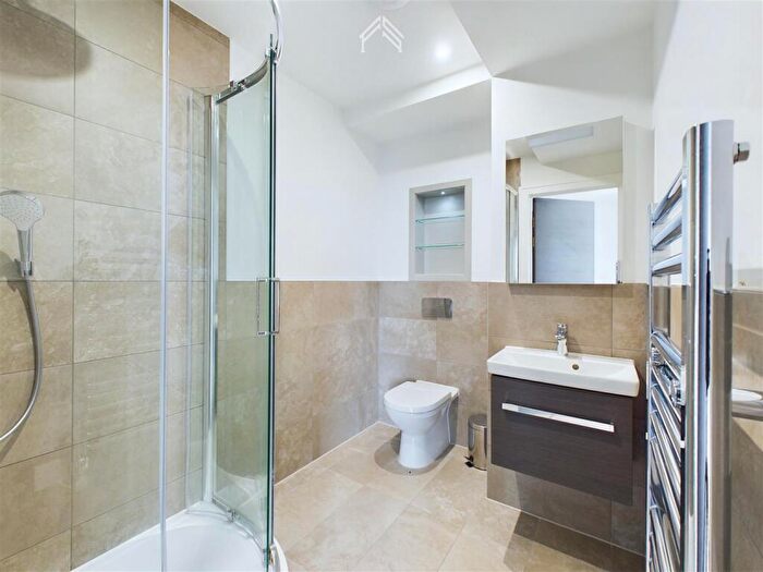 Flat To Rent In Olympic Way, London, HA9
