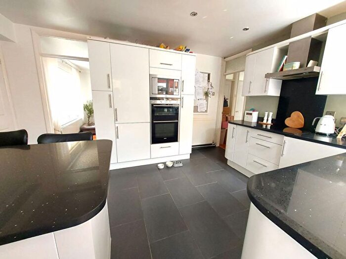 3 Bedroom Semi-Detached Bungalow To Rent In Maulden Road, Flitwick, Bedford, MK45