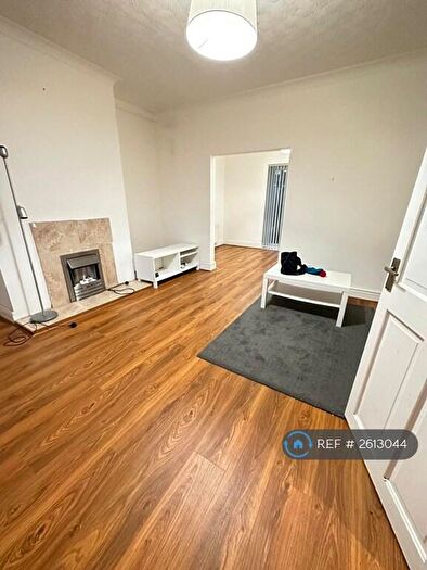 3 Bedroom Semi-Detached House To Rent In Newearth Road, Worsley, Manchester, M28