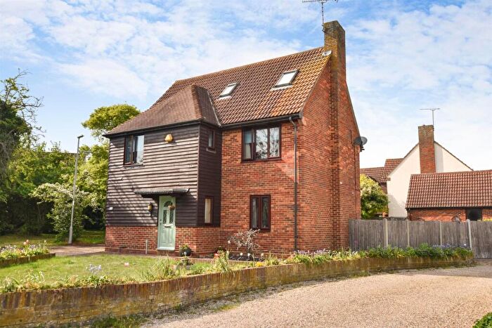 6 Bedroom Detached House For Sale In Broughton Road, South Woodham Ferrers, CM3