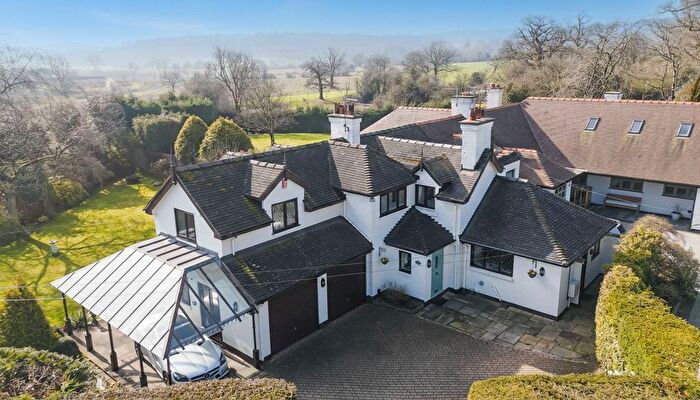 3 Bedroom Semi-Detached House For Sale In Barlaston Old Road, Stoke-On-Trent, ST4