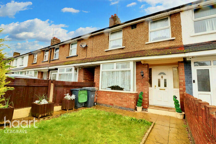 3 Bedroom Terraced House For Sale In Westmorland Avenue, Luton, LU3
