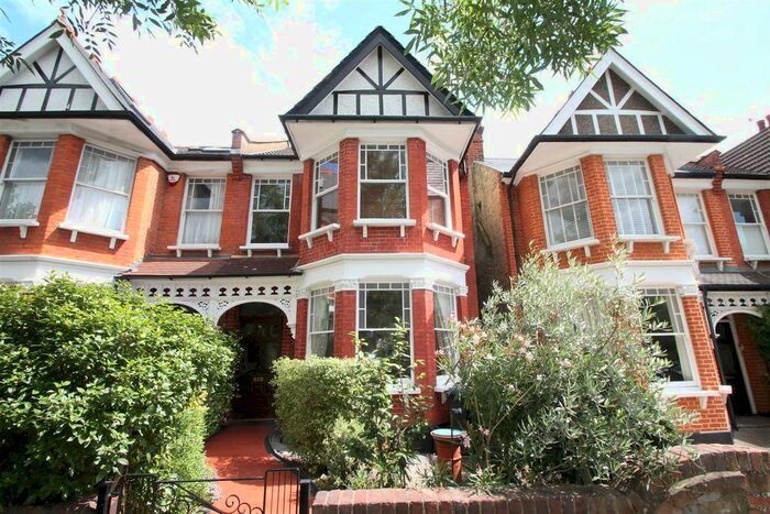 1 Bedroom Flat To Rent In Conway Road, London, N14