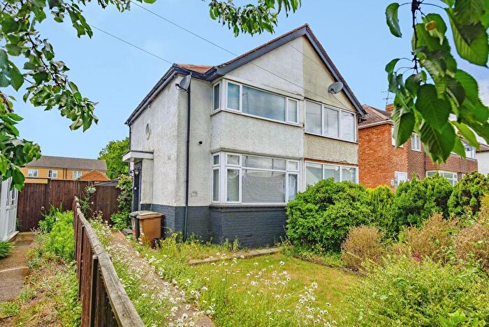 2 Bedroom Semi-Detached House For Sale In Sundon Park Road, Luton, Bedfordshire, LU3