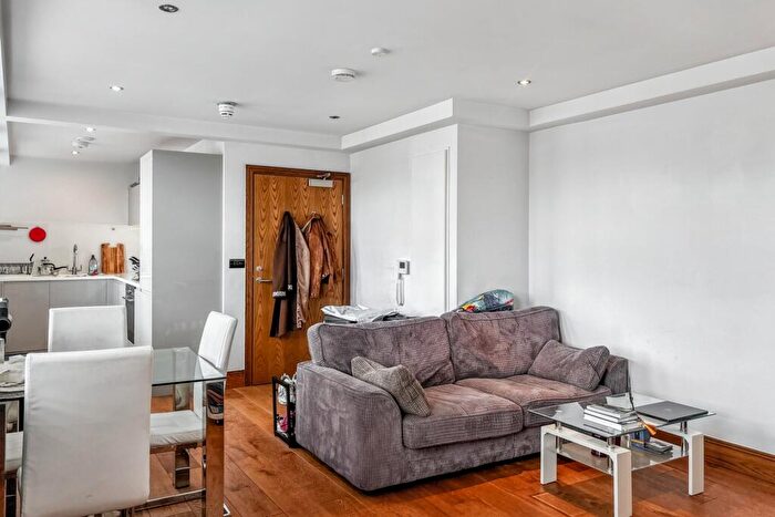 1 Bedroom Flat For Sale In Galbraith House, Great Charles Street, Birmingham, West Midlands, B3