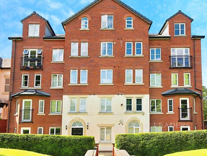 1 Bedroom Flat To Rent In Wellington House, - Wilmslow Road, M20