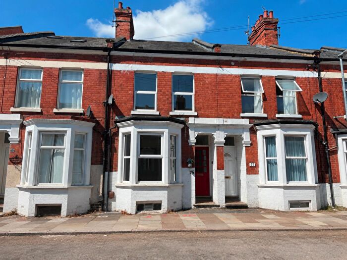 4 Bedroom Terraced House For Sale In Lea Road, Northampton, NN1
