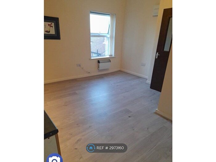 1 Bedroom Flat To Rent In County Road, Liverpool, L4