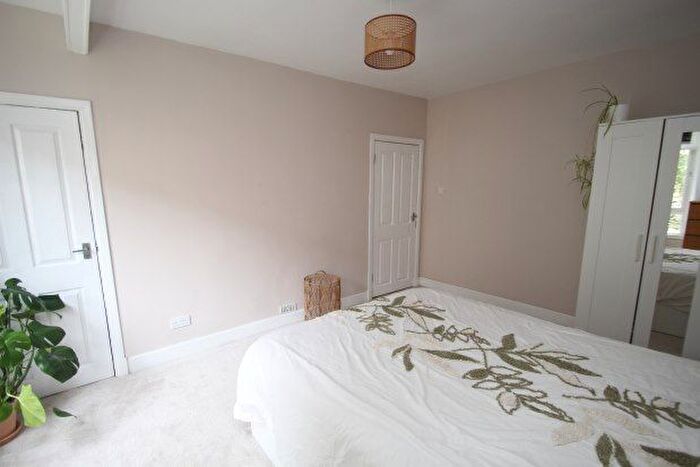 2 Bedroom Flat To Rent In Dixon Road, Glasgow, G42