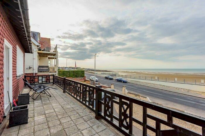 2 Bedroom Apartment To Rent In Sea Road, Westgate-On-Sea, Kent, CT8