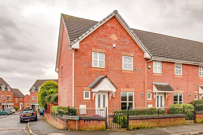 3 Bedroom Town House For Sale In St Johns Road, Lostock, Bolton, BL6