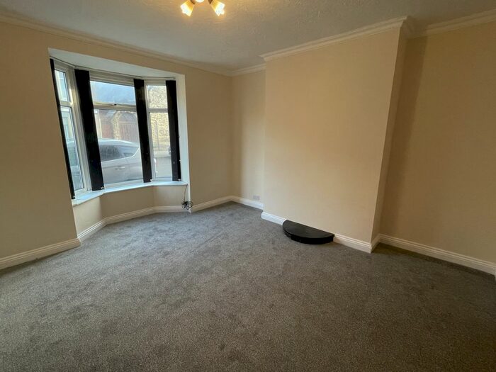 3 Bedroom End Of Terrace House To Rent In Collingwood St, Coundon, Durham, DL14