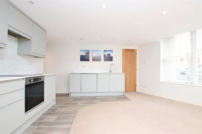 2 Bedroom Apartment To Rent In The Avenue, Combe Down, BA2