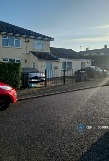 4 Bedroom Semi-Detached House To Rent In Bolton Upon Dearne, Rotherham, S63