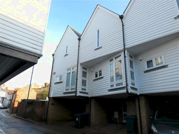 2 Bedroom House To Rent In Sea Street, Whitstable, CT5