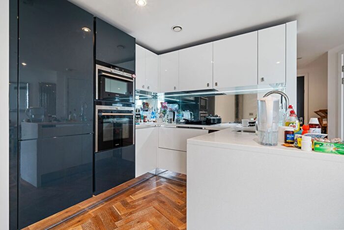 2 Bedroom Flat For Sale In City Road, Eagle Point City Road, EC1V